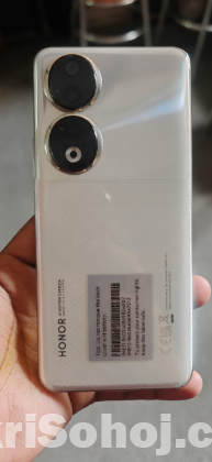 Honor 90